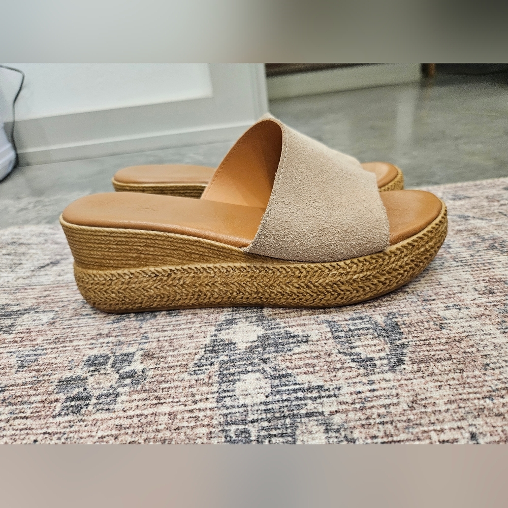 Sergio Rossi Suede Wedges
